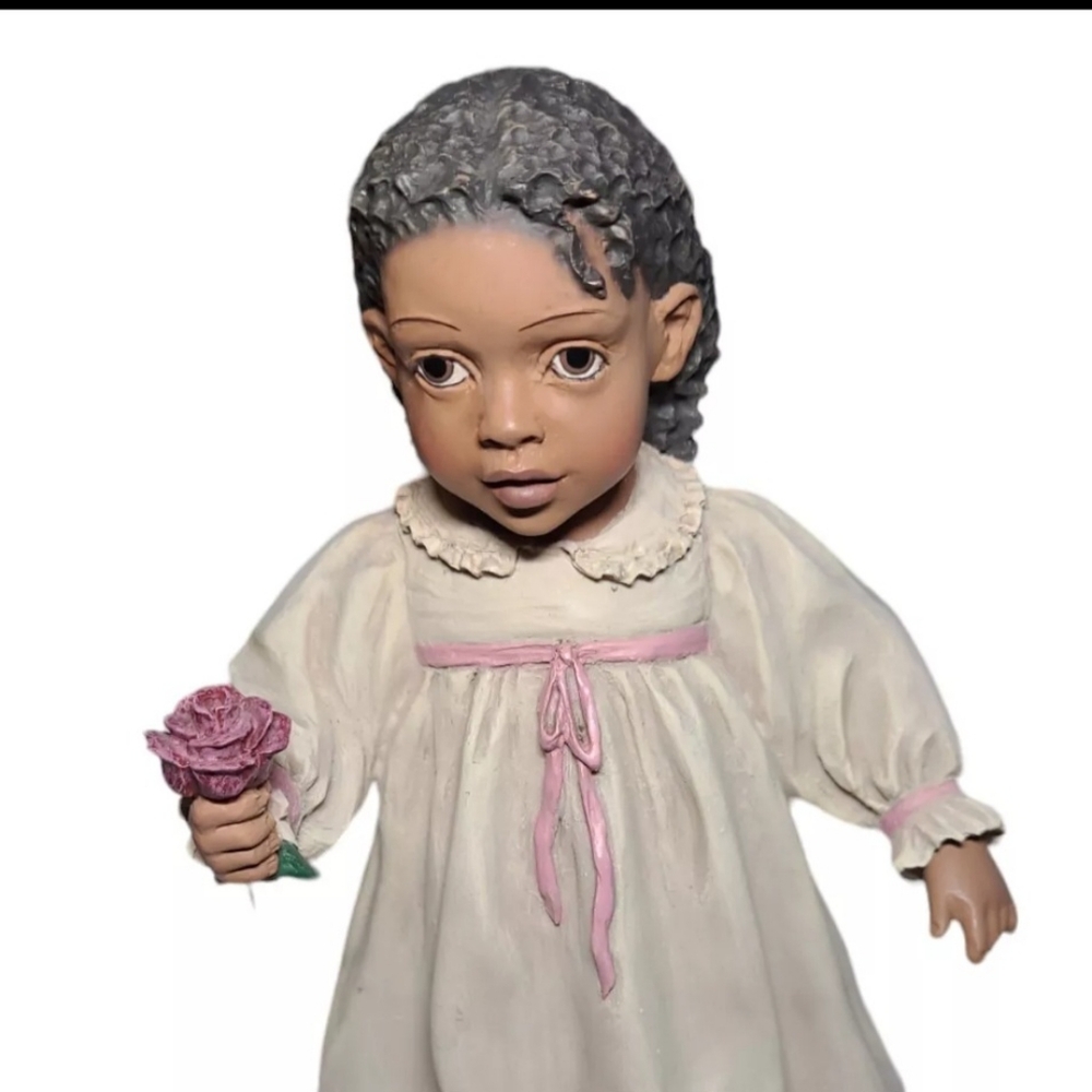 Emma Jane's " Chloe Gave Her Momma A Rose For Christmas" Figure 298/5000